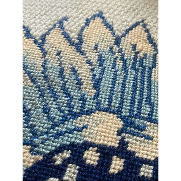 Vintage Needlepoint Wool Handmade Chair Seat Round 14” - Picture 3 of 3